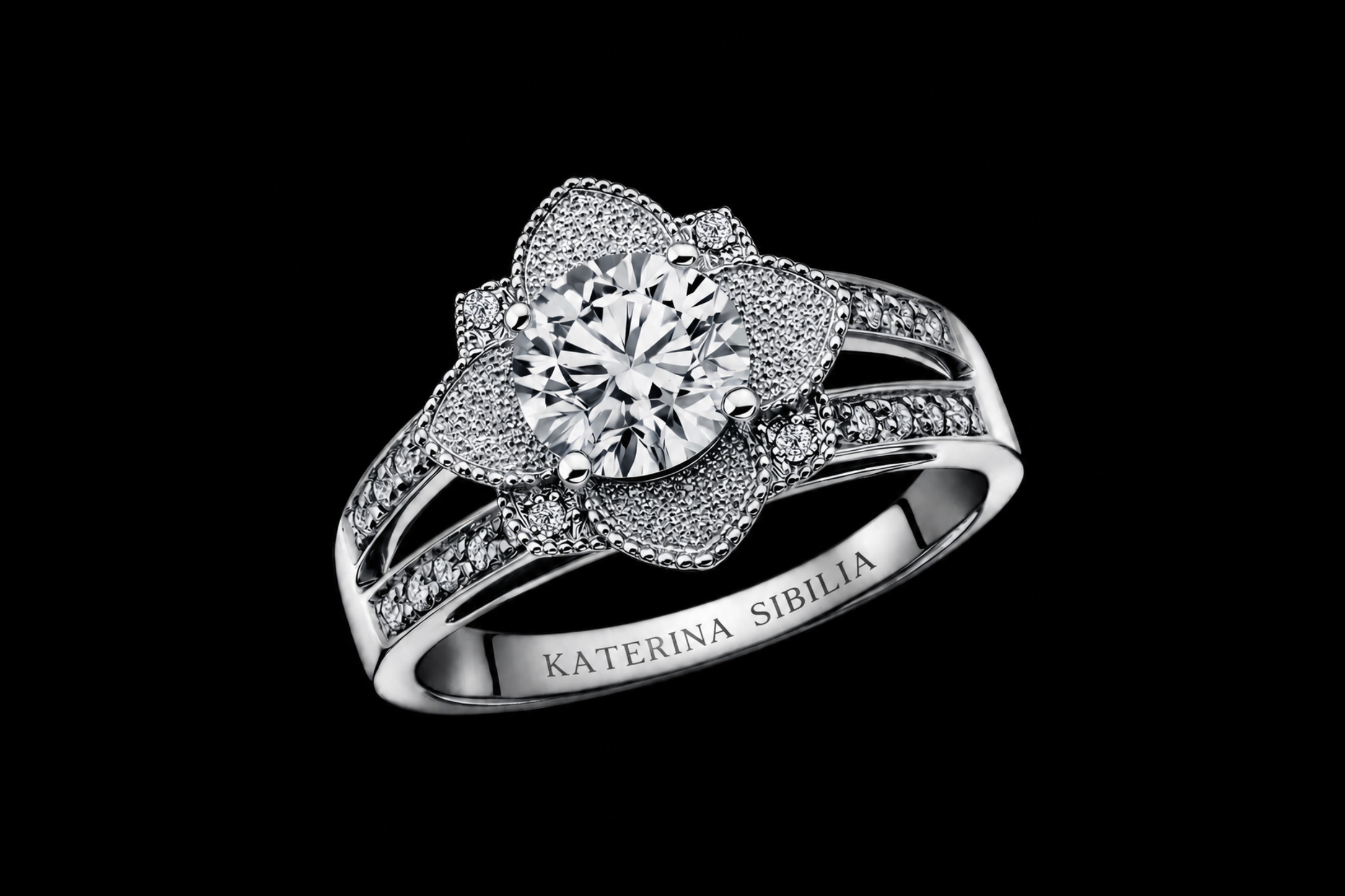 Royal Hortensia ring - revealed by light